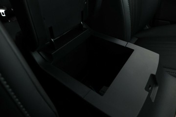 https://vehicle-cdn.autoleague.cloud/30352_950446766_31.jpg