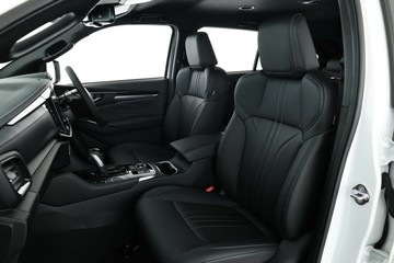 https://vehicle-cdn.autoleague.cloud/30352_950446766_32.jpg
