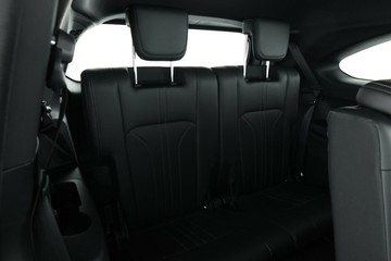 https://vehicle-cdn.autoleague.cloud/30352_950446766_35.jpg