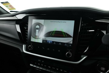 https://vehicle-cdn.autoleague.cloud/30352_950532449_16.jpg
