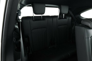 https://vehicle-cdn.autoleague.cloud/30352_950532449_25.jpg