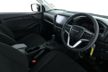 https://vehicle-cdn.autoleague.cloud/30352_950554325_21.jpg