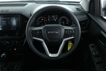 https://vehicle-cdn.autoleague.cloud/30352_950554325_22.jpg