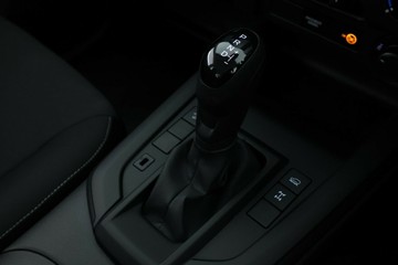 https://vehicle-cdn.autoleague.cloud/30352_950554325_30.jpg