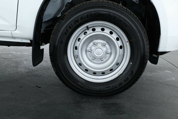 https://vehicle-cdn.autoleague.cloud/30352_950554325_4.jpg