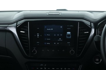 https://vehicle-cdn.autoleague.cloud/30352_950554431_25.jpg