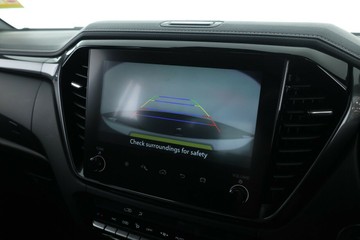 https://vehicle-cdn.autoleague.cloud/30352_950554431_26.jpg