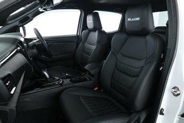 https://vehicle-cdn.autoleague.cloud/30352_950554431_32.jpg