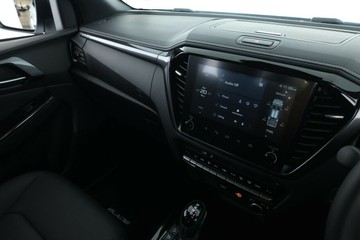 https://vehicle-cdn.autoleague.cloud/30352_950554456_22.jpg