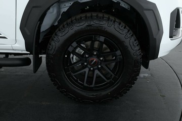 https://vehicle-cdn.autoleague.cloud/30352_950554456_3.jpg