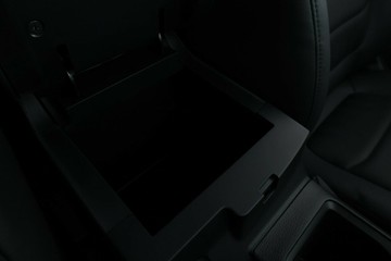 https://vehicle-cdn.autoleague.cloud/30352_950554456_30.jpg