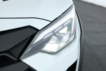 https://vehicle-cdn.autoleague.cloud/30352_950554456_8.jpg