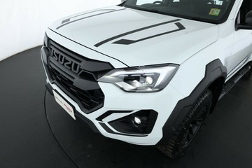 https://vehicle-cdn.autoleague.cloud/30352_950554456_9.jpg