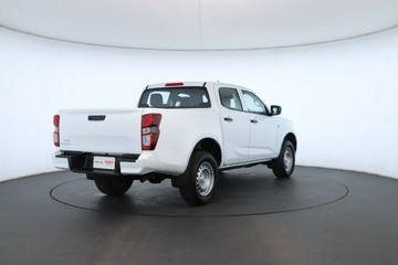 https://vehicle-cdn.autoleague.cloud/30352_950554752_17.jpg