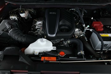 https://vehicle-cdn.autoleague.cloud/30352_950554973_6.jpg