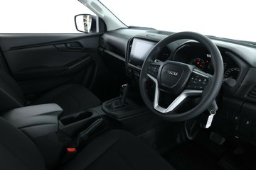 https://vehicle-cdn.autoleague.cloud/30352_950809130_19.jpg