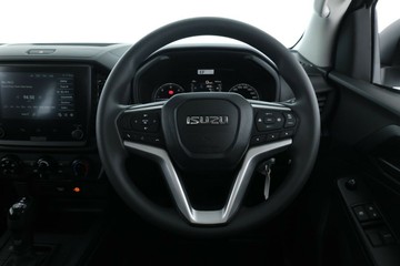 https://vehicle-cdn.autoleague.cloud/30352_950809130_20.jpg