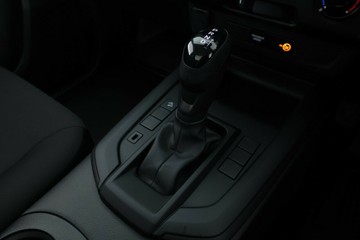 https://vehicle-cdn.autoleague.cloud/30352_950809130_27.jpg
