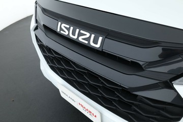 https://vehicle-cdn.autoleague.cloud/30352_950809130_7.jpg