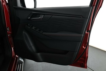 https://vehicle-cdn.autoleague.cloud/30352_950809968_17.jpg