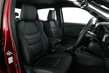 https://vehicle-cdn.autoleague.cloud/30352_950809968_18.jpg