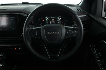 https://vehicle-cdn.autoleague.cloud/30352_950809968_20.jpg