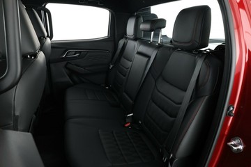 https://vehicle-cdn.autoleague.cloud/30352_950809968_33.jpg