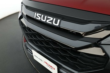 https://vehicle-cdn.autoleague.cloud/30352_950809968_7.jpg