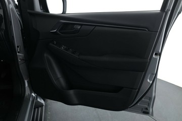 https://vehicle-cdn.autoleague.cloud/30352_950810282_17.jpg