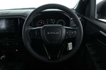 https://vehicle-cdn.autoleague.cloud/30352_950810282_20.jpg