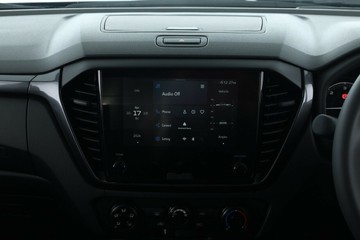 https://vehicle-cdn.autoleague.cloud/30352_950810282_31.jpg