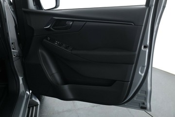 https://vehicle-cdn.autoleague.cloud/30352_950810288_17.jpg