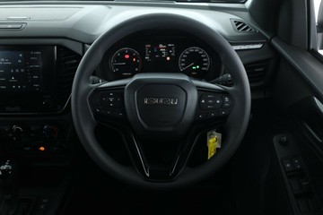 https://vehicle-cdn.autoleague.cloud/30352_950810288_20.jpg