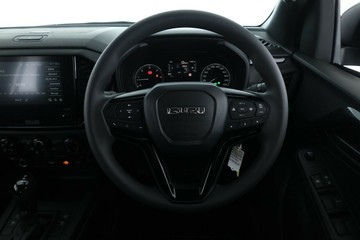 https://vehicle-cdn.autoleague.cloud/30352_950810358_20.jpg