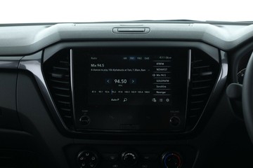 https://vehicle-cdn.autoleague.cloud/30352_950810358_23.jpg