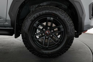 https://vehicle-cdn.autoleague.cloud/30352_950810468_3.jpg