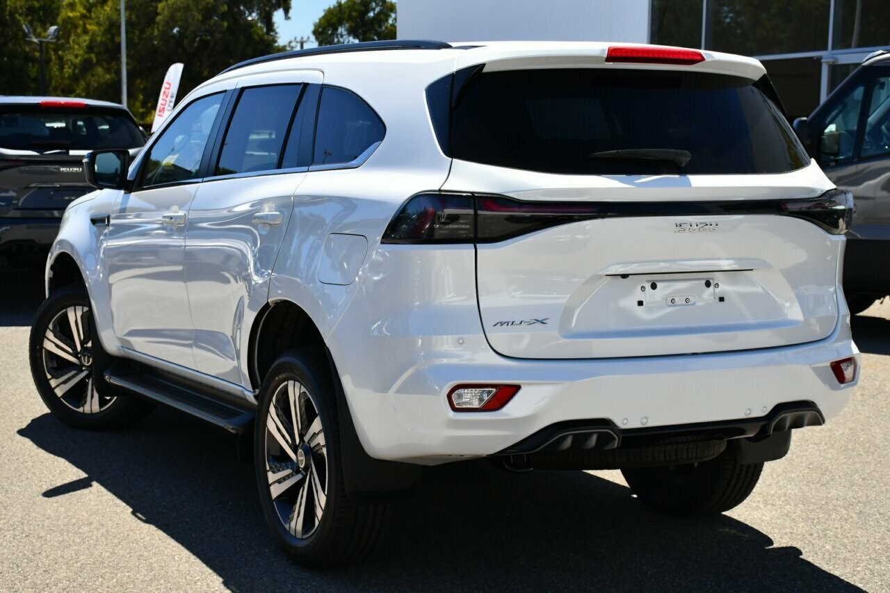 Isuzu Mu-x image 3