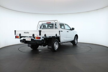 https://vehicle-cdn.autoleague.cloud/30352_950969080_16.jpg