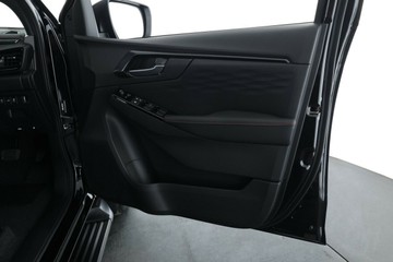 https://vehicle-cdn.autoleague.cloud/30352_950969621_18.jpg