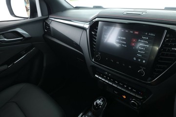 https://vehicle-cdn.autoleague.cloud/30352_950969621_24.jpg
