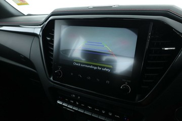 https://vehicle-cdn.autoleague.cloud/30352_950969621_25.jpg