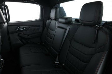 https://vehicle-cdn.autoleague.cloud/30352_950969621_31.jpg