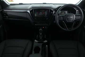 https://vehicle-cdn.autoleague.cloud/30352_950969621_32.jpg