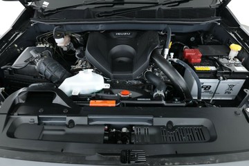 https://vehicle-cdn.autoleague.cloud/30352_950969621_7.jpg