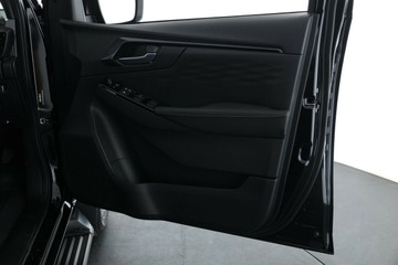 https://vehicle-cdn.autoleague.cloud/30352_950969640_17.jpg