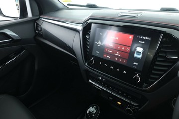https://vehicle-cdn.autoleague.cloud/30352_950969640_22.jpg