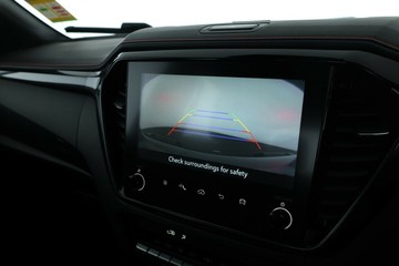 https://vehicle-cdn.autoleague.cloud/30352_950969640_25.jpg