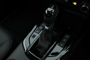 https://vehicle-cdn.autoleague.cloud/30352_950969640_27.jpg