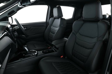 https://vehicle-cdn.autoleague.cloud/30352_950969640_30.jpg