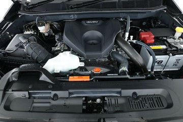 https://vehicle-cdn.autoleague.cloud/30352_950969640_6.jpg